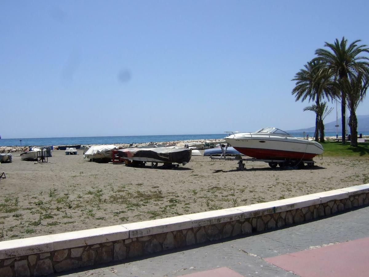 Beachfront Apartment Appartamento